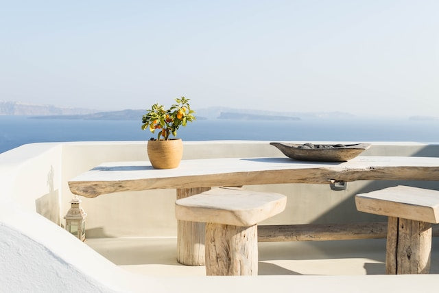 Our outdoor collection – marble tables for the garden