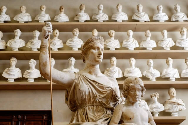 The magical story of Carrara marble: The fascinating Bianco Carrara